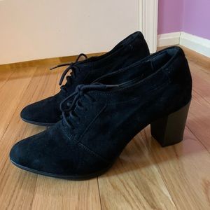 Black Clarks heeled ankle booties (size 10)